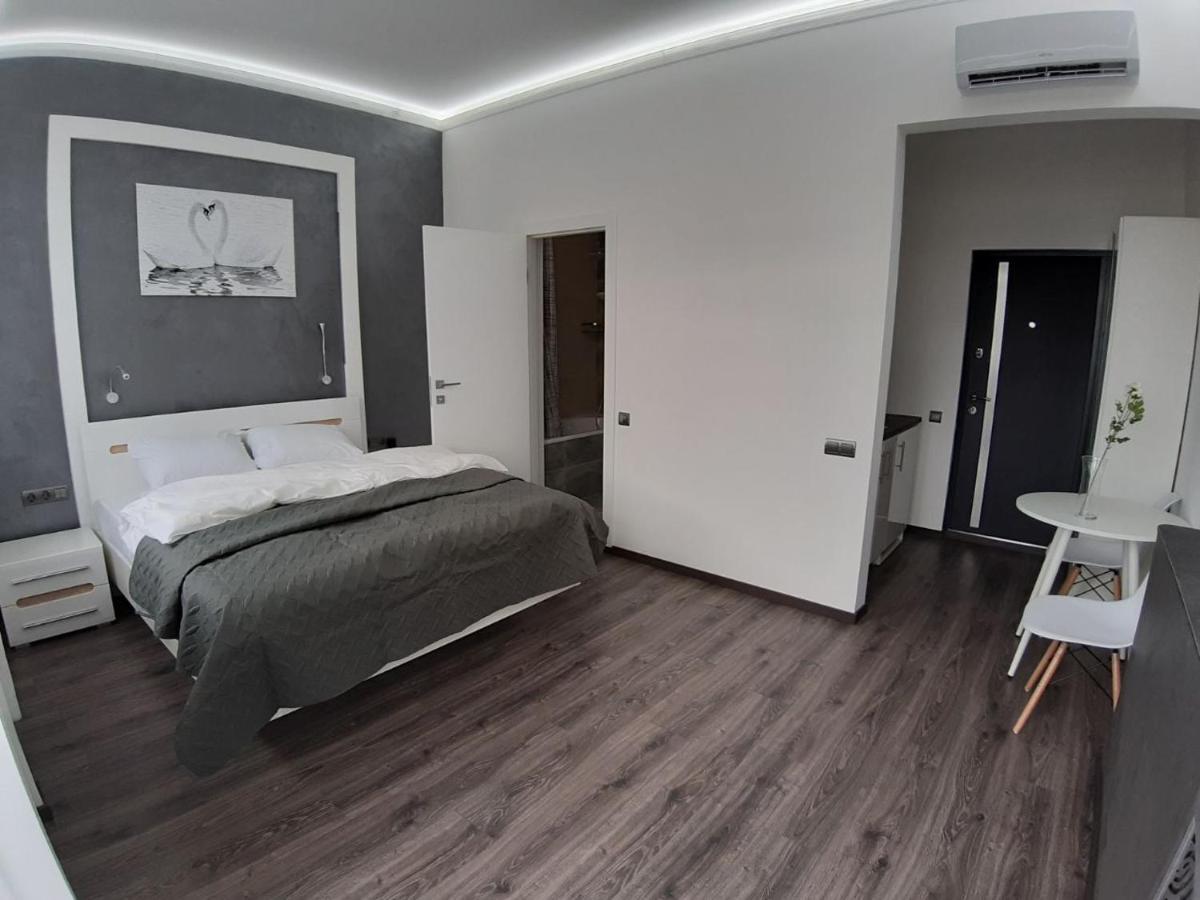 Яркая История Apartment Kyiv Exterior photo